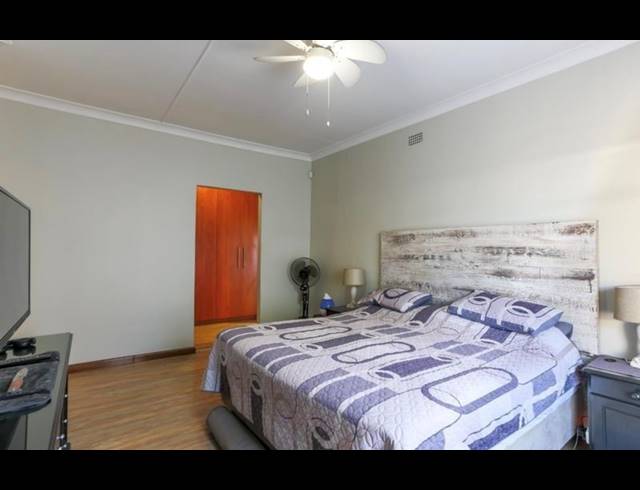 3 BEDROOM FREEHOLD FOR SALE IN RANDHART
